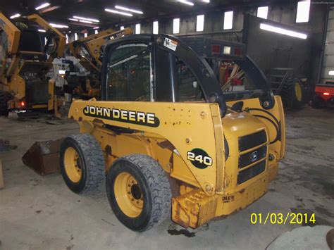 2000 john deere 240 skid steer loader|john deere skid steer pricing.